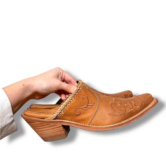 LIBERTY Black Brown Embroidered Leather Mules Size 9.5 - Picture 6 of 11